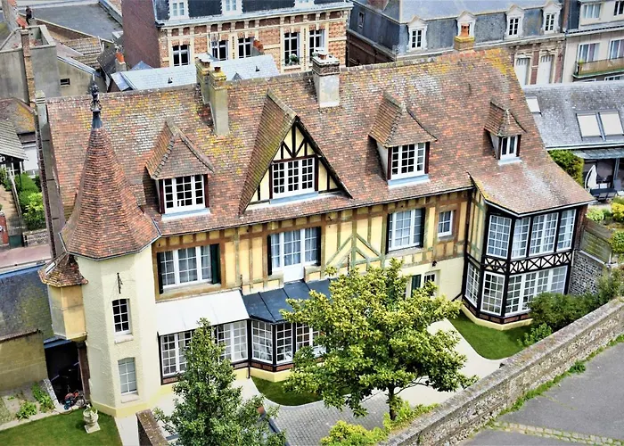 Villa Castel Chambres D'Hotes B&B
